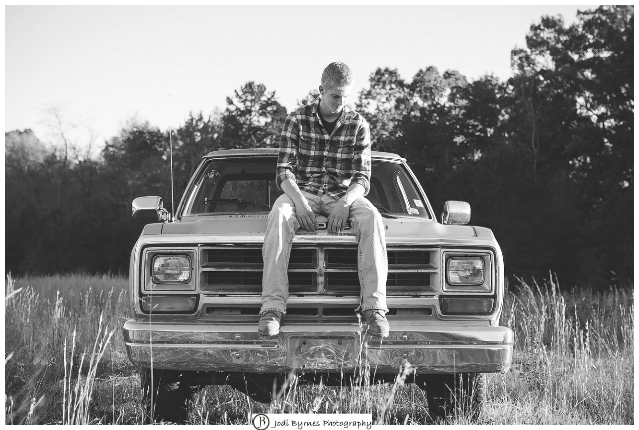 Senior Pictures | Country Trucks and Fields | Greenville Photographer - Jodi Byrnes ...